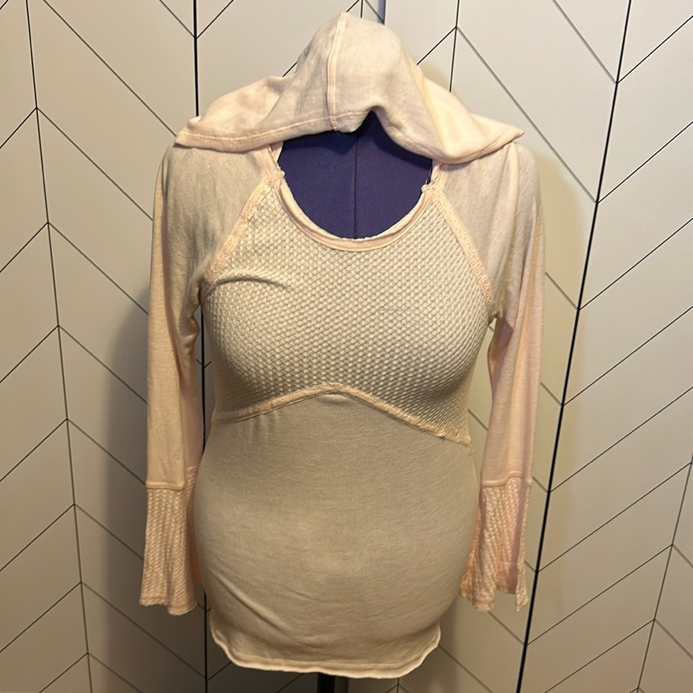 Almost Famous Women’s Medium Pink Thermal Panel Long Sleeve Hooded Top Shirt